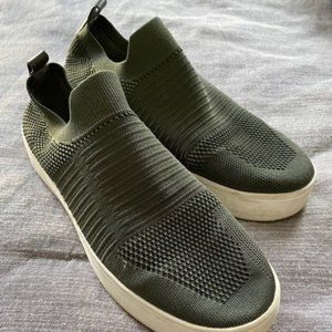 Steve Madden Slip-On